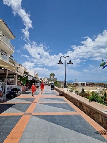 Lägenhet till salu i Torremolinos med pool - 199 999 € (Ref: 9758777)