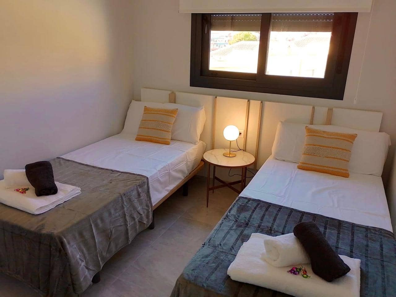 2 makuuhuone Huoneisto myytävänä paikassa Villamartin mukana 
autotalli - 264 900 € (Ref: 9758794)