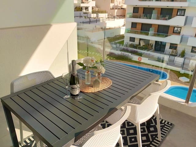 2 Zimmer Apartment zu verkaufen in Villamartin, Orihuela mit Garage - 264.900 € (Ref: 9758794)