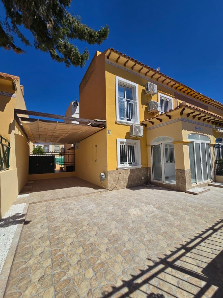 3 chambre Appartement à vendre à Torrevieja avec piscine - 194 900 € (Ref: 9758799)