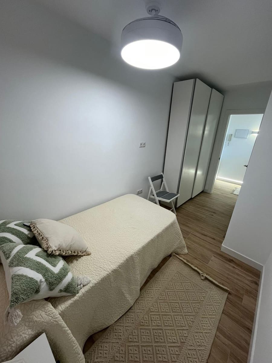 3 soveværelse Lejlighed til salg i Torrevieja med swimmingpool - € 339.700 (Ref: 9758801)