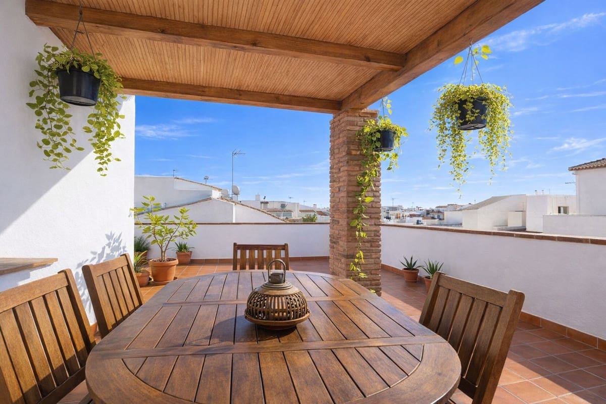 2 sypialnia Dom blizniak na sprzedaż w Estepona z basenem garażem - 570 000 € (Ref: 9758802)