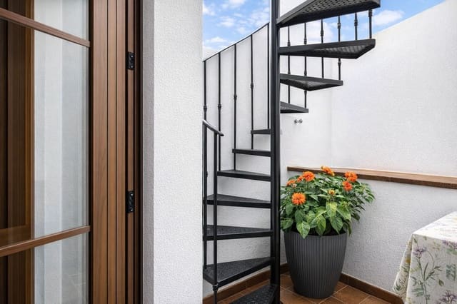 2 soverom Hus til salgs i Zona Calvario, Estepona med garasje - € 570 000 (Ref: 9758802)