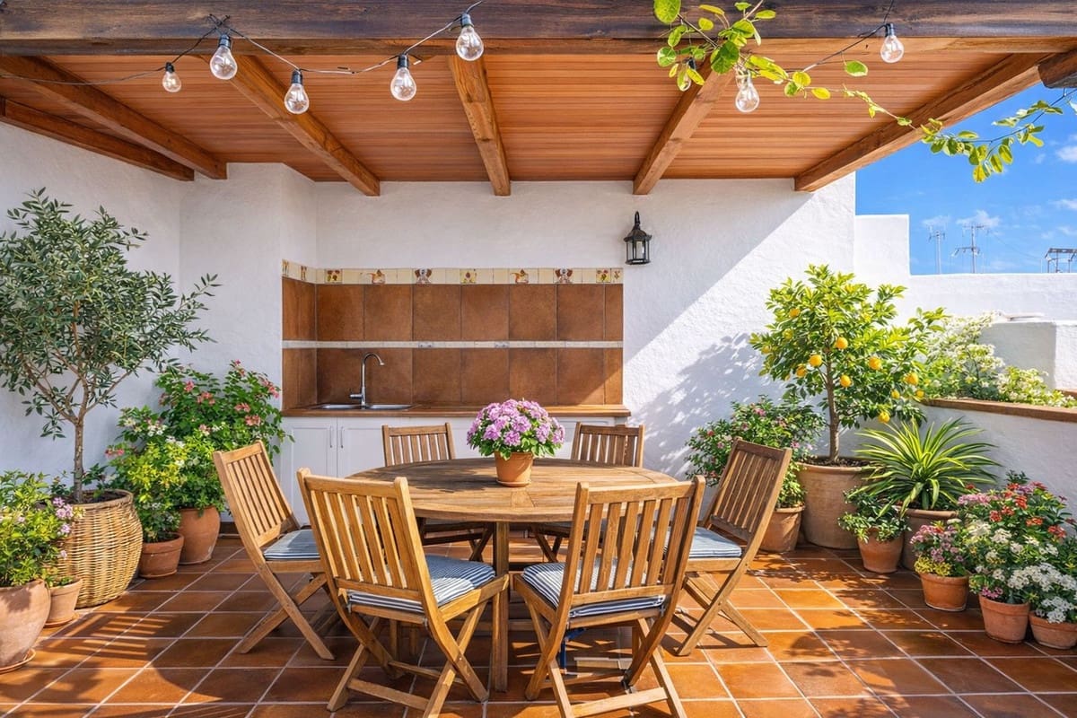 2 sypialnia Dom blizniak na sprzedaż w Estepona z basenem garażem - 570 000 € (Ref: 9758802)