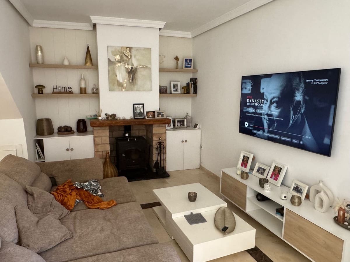 3 bedroom Semi-detached Villa for sale in Estepona with pool - € 549,000 (Ref: 9758804)