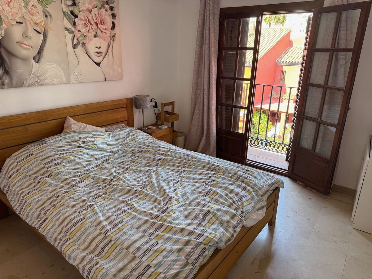 3 bedroom Semi-detached Villa for sale in Estepona with pool - € 549,000 (Ref: 9758804)