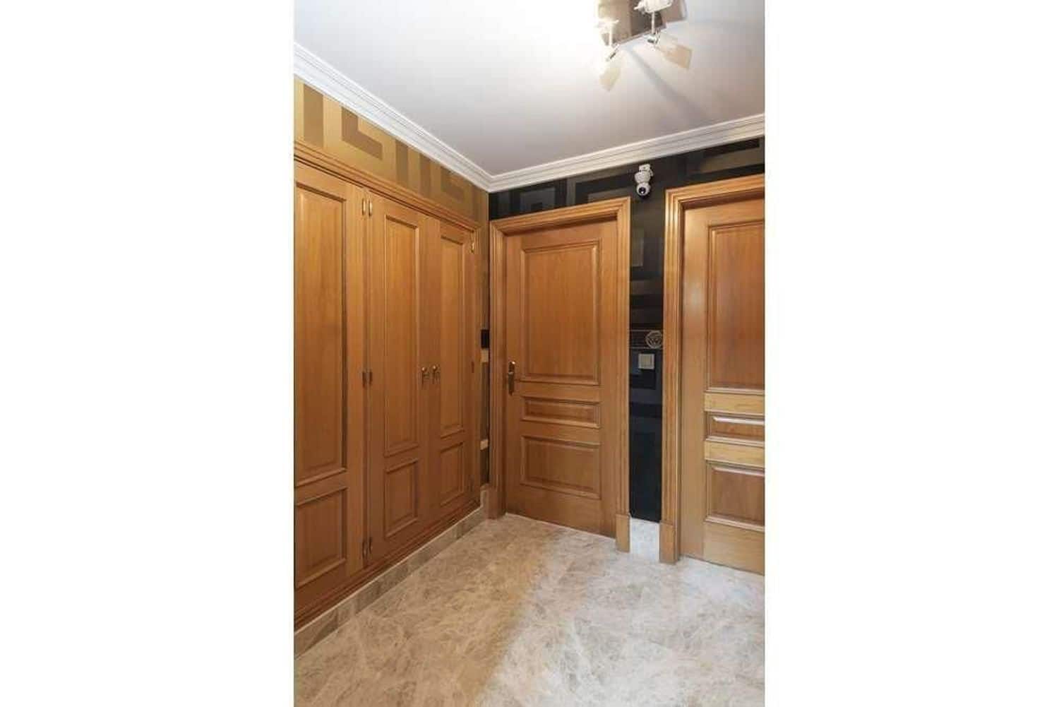 3 sypialnia Willa na sprzedaż w Marbella - 1 000 000 € (Ref: 9758806)