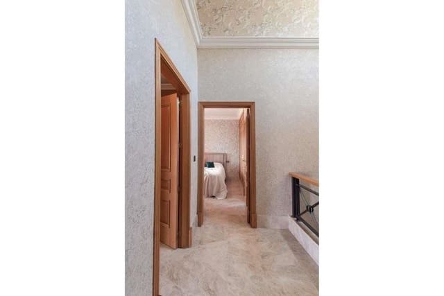 3 sypialnia Willa na sprzedaż w Santa Clara, Marbella - 1 000 000 € (Ref: 9758806)