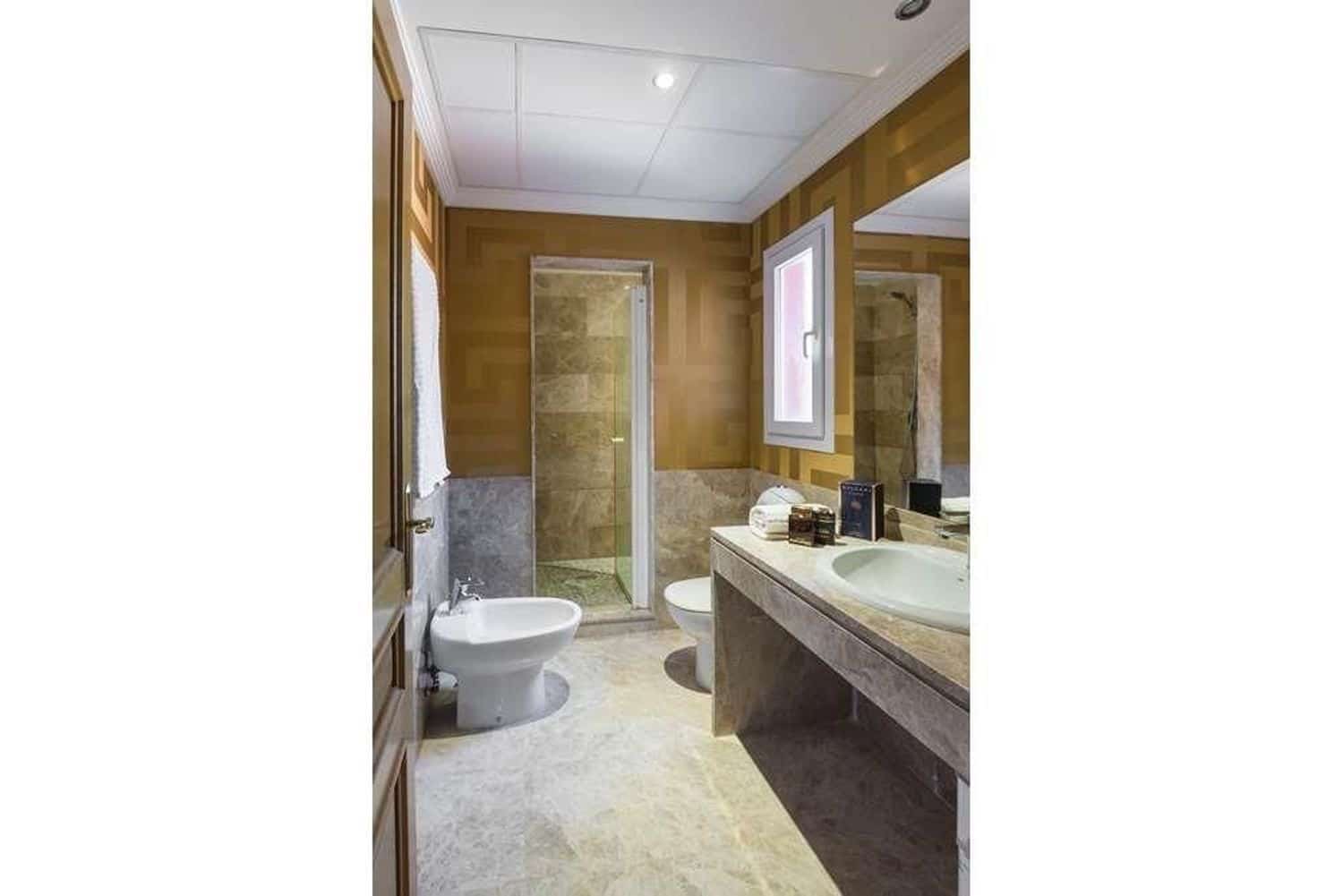 3 sypialnia Willa na sprzedaż w Marbella - 1 000 000 € (Ref: 9758806)