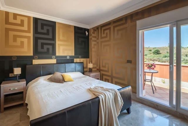 3 soveværelse Villa til salg i Casco Antiguo, Marbella - € 1.000.000 (Ref: 9758806)