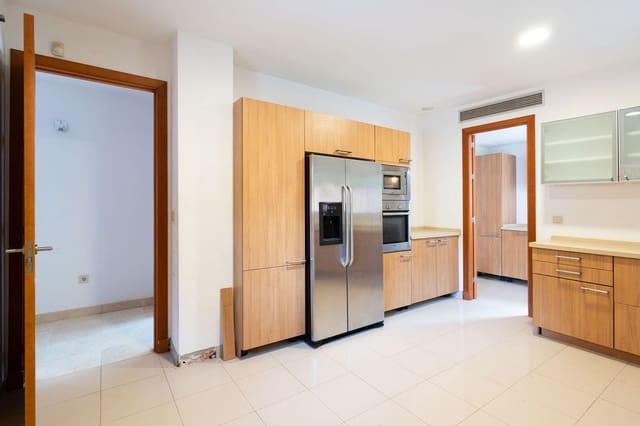 4 chambre Villa/Maison à vendre à Sotogrande Alto, San Roque avec garage - 1 100 000 € (Ref: 9758807)