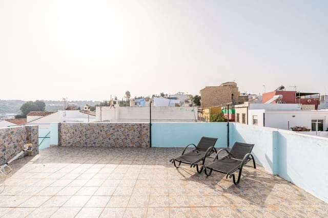 3 soveværelse Byhus til salg i Guadiaro, San Roque med garage - € 299.000 (Ref: 9758808)