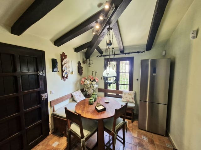 4 soveværelse Villa til salg i Mijas Costa, Mijas med swimmingpool garage - € 1.399.000 (Ref: 9758812)