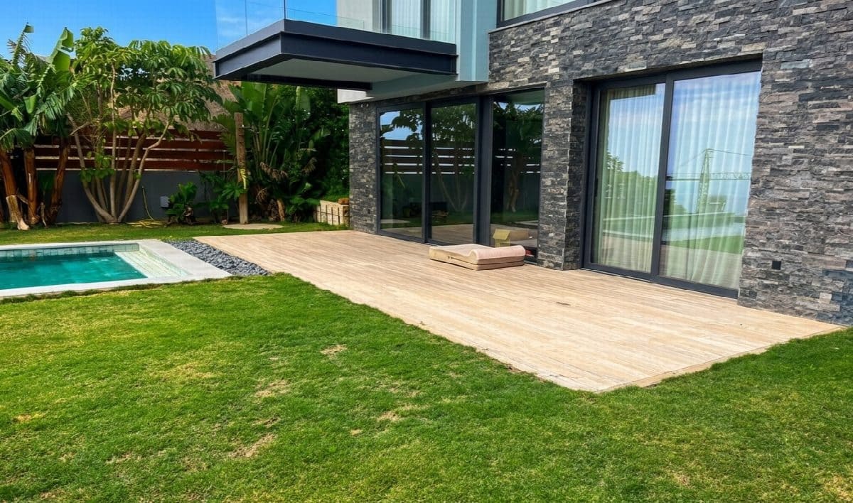 5 sovrum Villa till salu i Mijas Costa med pool garage - 1 600 000 € (Ref: 9758813)