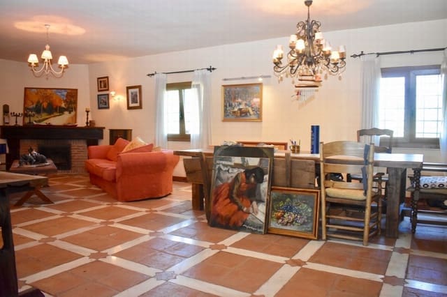 Chalet de 4 habitaciones en Mijas Costa, Mijas en venta con piscina - 1.195.000 € (Ref: 9758814)