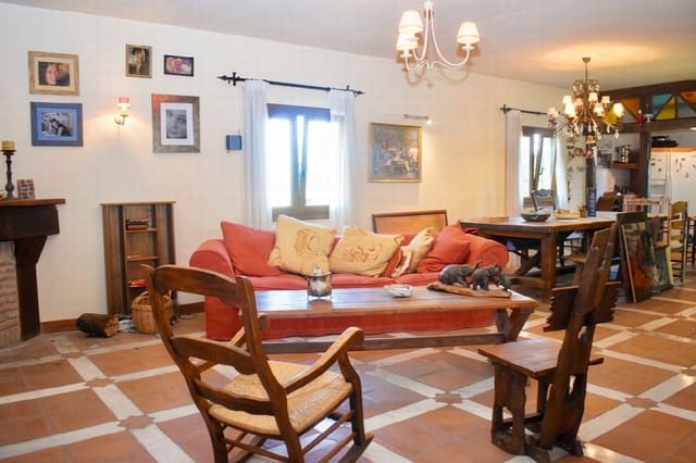 Chalet de 4 habitaciones en Mijas Costa, Mijas en venta con piscina - 1.195.000 € (Ref: 9758814)