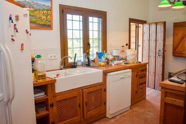 Chalet de 4 habitaciones en Mijas Costa, Mijas en venta con piscina - 1.195.000 € (Ref: 9758814)