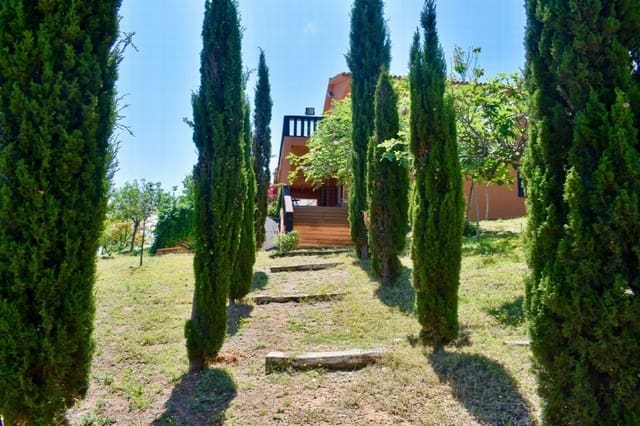 Chalet de 4 habitaciones en Mijas Costa, Mijas en venta con piscina - 1.195.000 € (Ref: 9758814)