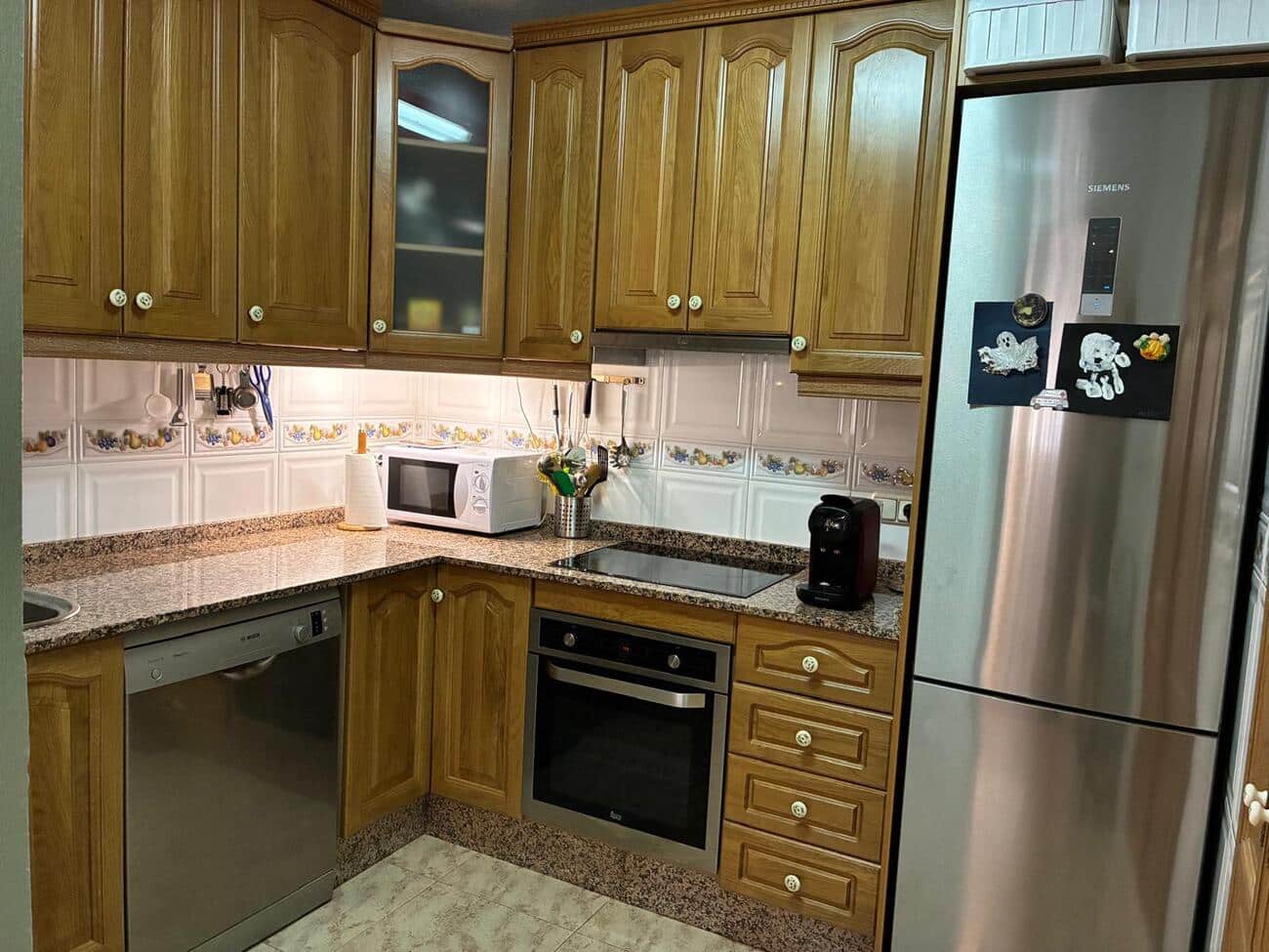 3 bedroom Villa for sale in Filipinas with pool garage - € 249,950 (Ref: 9761865)