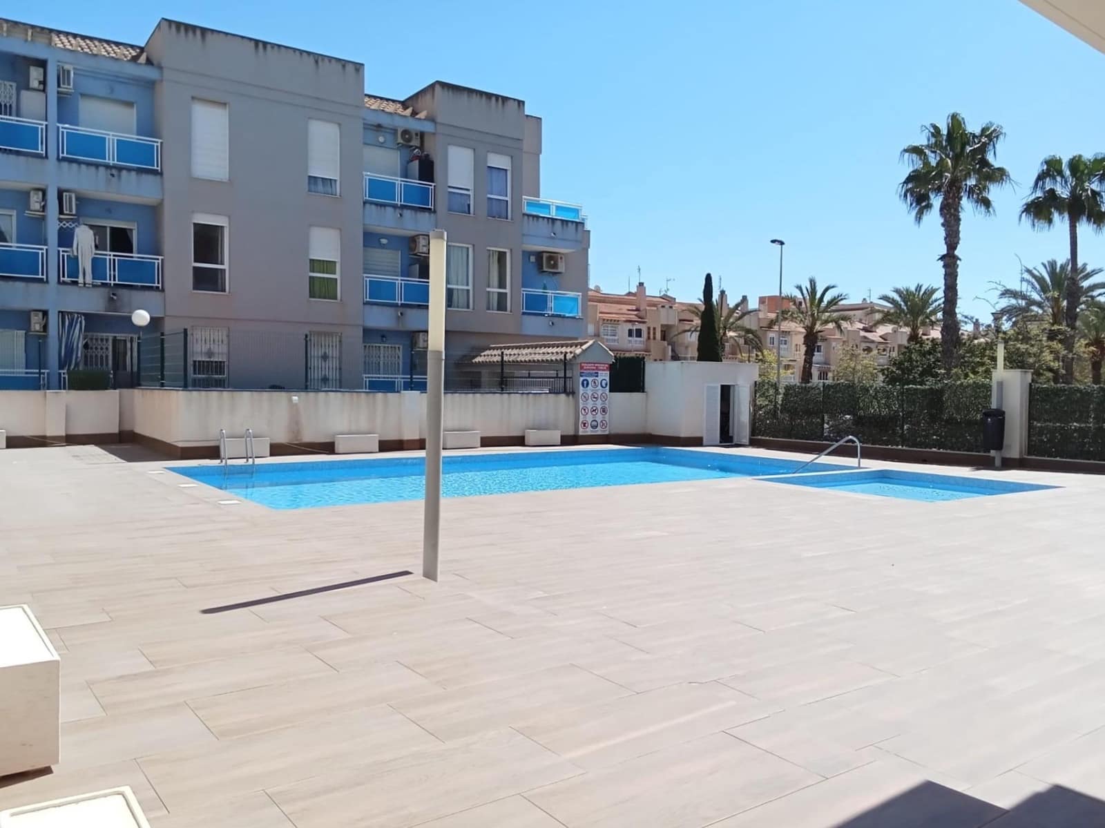 1 quarto Apartamento para venda em Torrevieja com piscina - 175 000 € (Ref: 9763586)