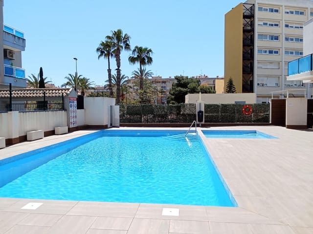 1 soveværelse Lejlighed til salg i Avenida Habaneras - Curva de Palangre, Torrevieja med swimmingpool - € 175.000 (Ref: 9763586)
