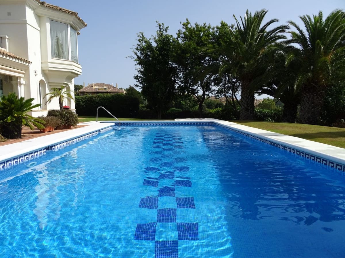 4 chambre Villa/Maison à vendre à Torreguadiaro avec piscine - 1 700 000 € (Ref: 9763594)