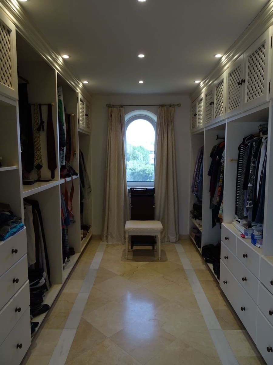 4 chambre Villa/Maison à vendre à Torreguadiaro avec piscine - 1 700 000 € (Ref: 9763594)