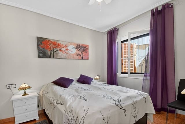 3 soveværelse Semi-Rækkehus til salg i Playa Flamenca, Orihuela med swimmingpool - € 249.000 (Ref: 9765109)