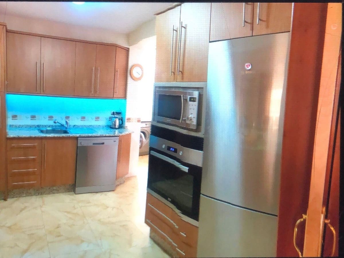 2 sovrum Lägenhet till salu i Fuengirola med garage - 325 000 € (Ref: 9770525)