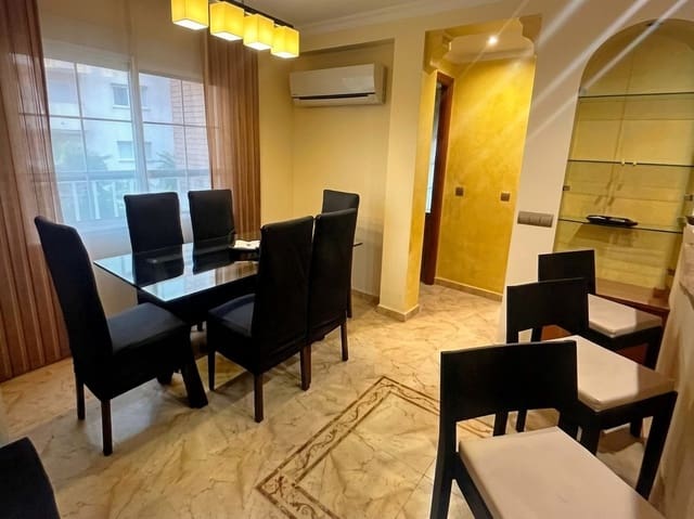 2 sovrum Lägenhet till salu i Zona Puerto Deportivo, Fuengirola med garage - 325 000 € (Ref: 9770525)