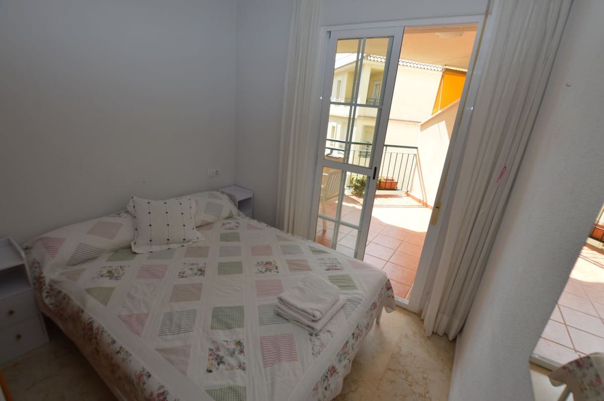 2 soveværelse Lejlighed til salg i Benalmadena med swimmingpool garage - € 285.000 (Ref: 9770526)