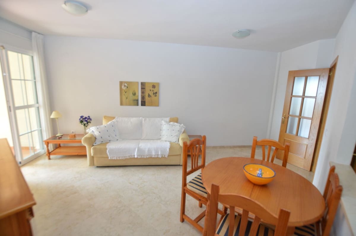 2 soveværelse Lejlighed til salg i Benalmadena med swimmingpool garage - € 285.000 (Ref: 9770526)