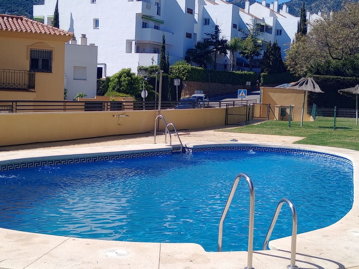 2 soveværelse Lejlighed til salg i Benalmadena med swimmingpool garage - € 285.000 (Ref: 9770526)