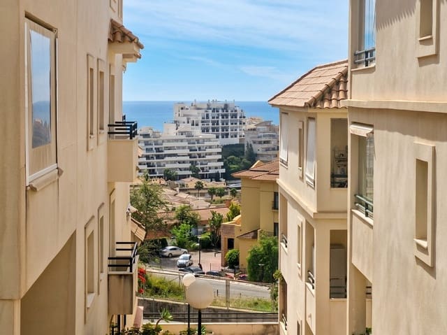 2 bedroom Apartment for sale in Parque de la Paloma, Benalmádena with garage - € 285,000 (Ref: 9770526)
