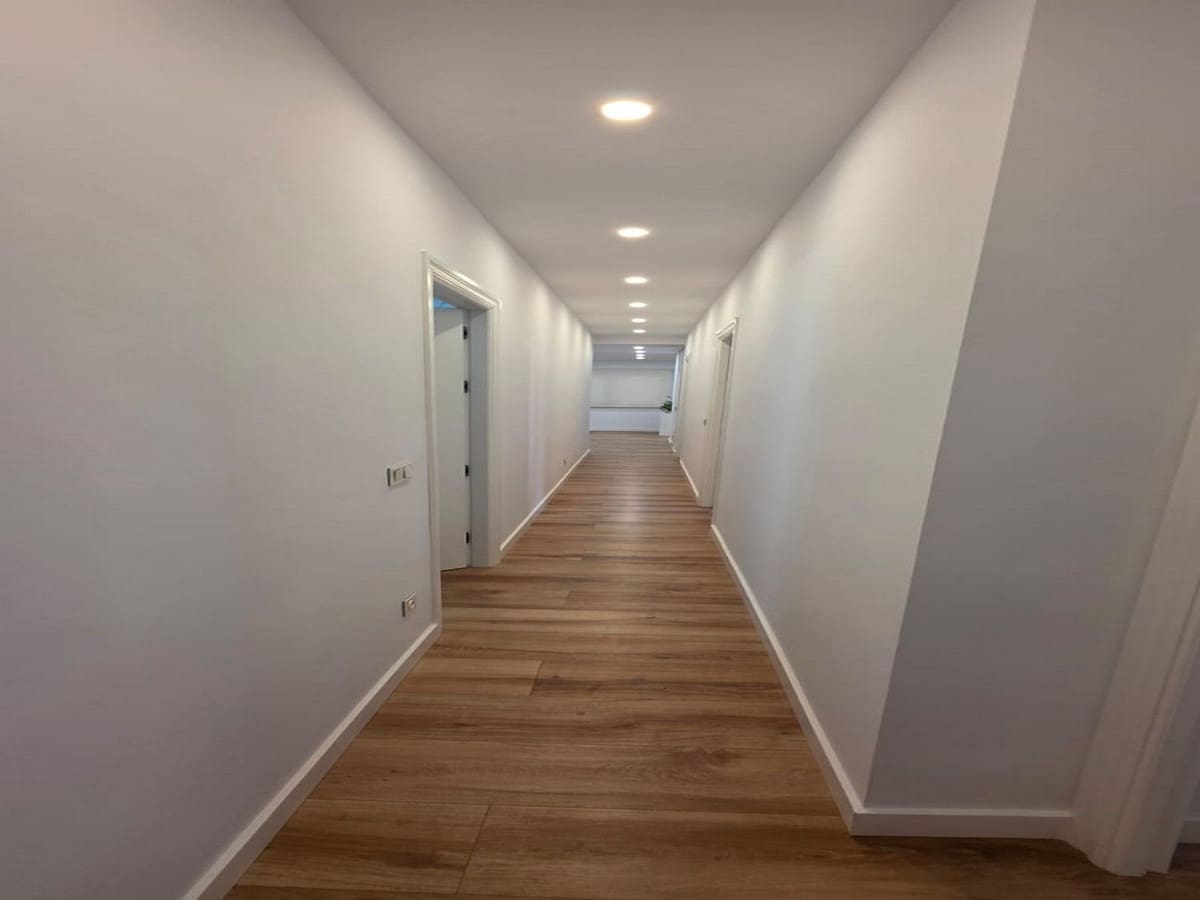 3 bedroom Apartment for sale in Fuengirola with pool - € 346,000 (Ref: 9770529)