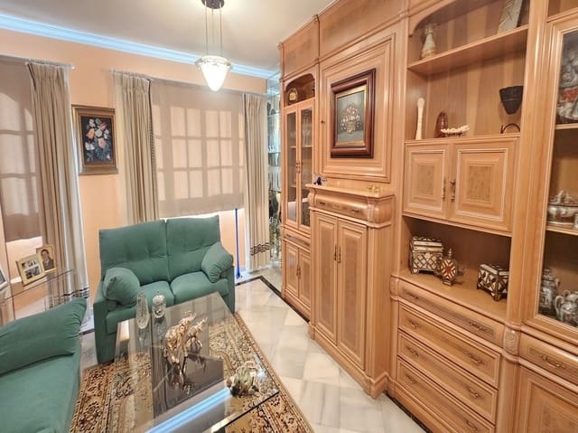 5 quarto Apartamento para venda em Los Boliches , Fuengirola com garagem - 742 000 € (Ref: 9770531)