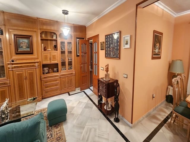 5 quarto Apartamento para venda em Los Boliches , Fuengirola com garagem - 742 000 € (Ref: 9770531)
