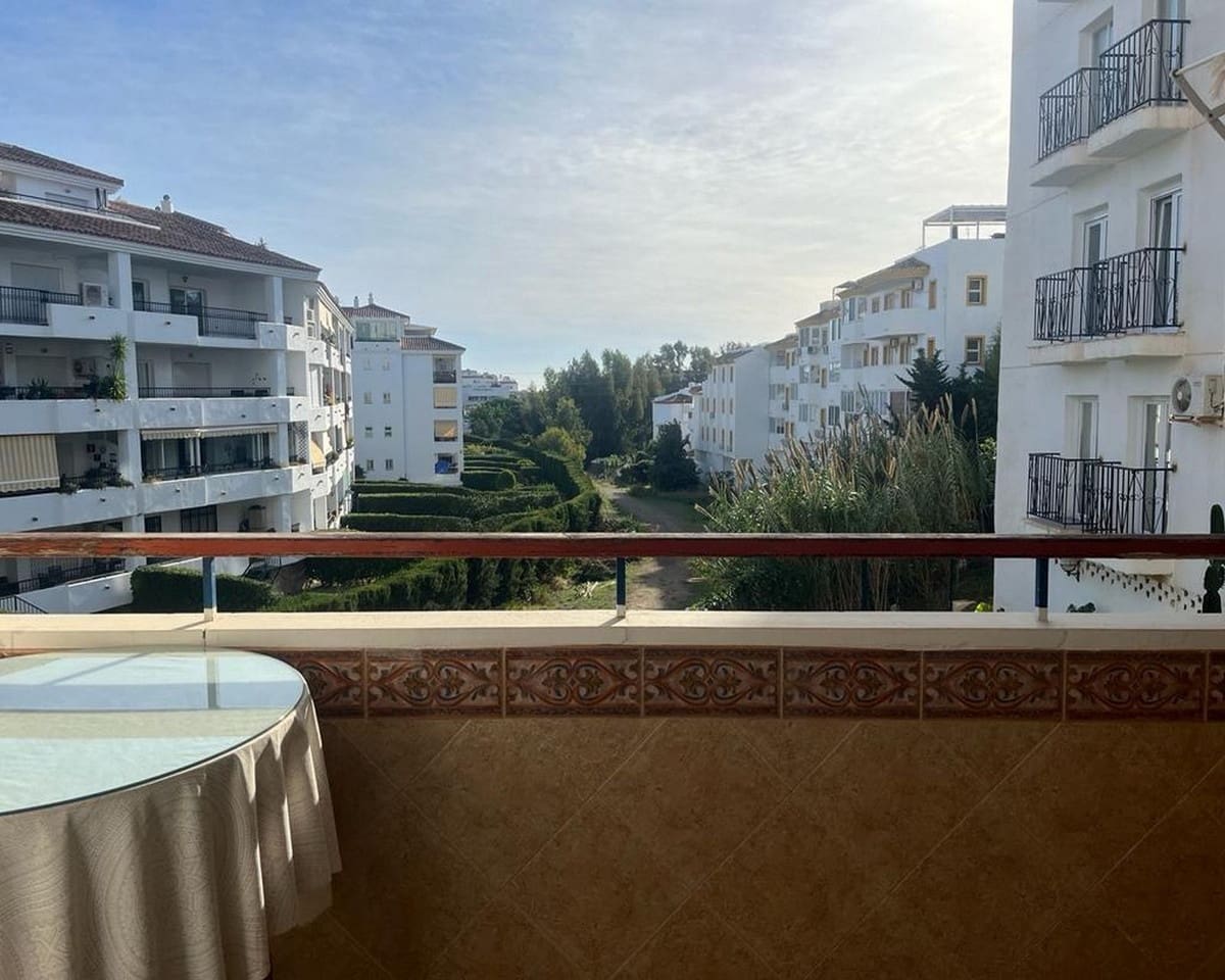 2 soveværelse Lejlighed til salg i Mijas Costa med swimmingpool garage - € 285.000 (Ref: 9770532)