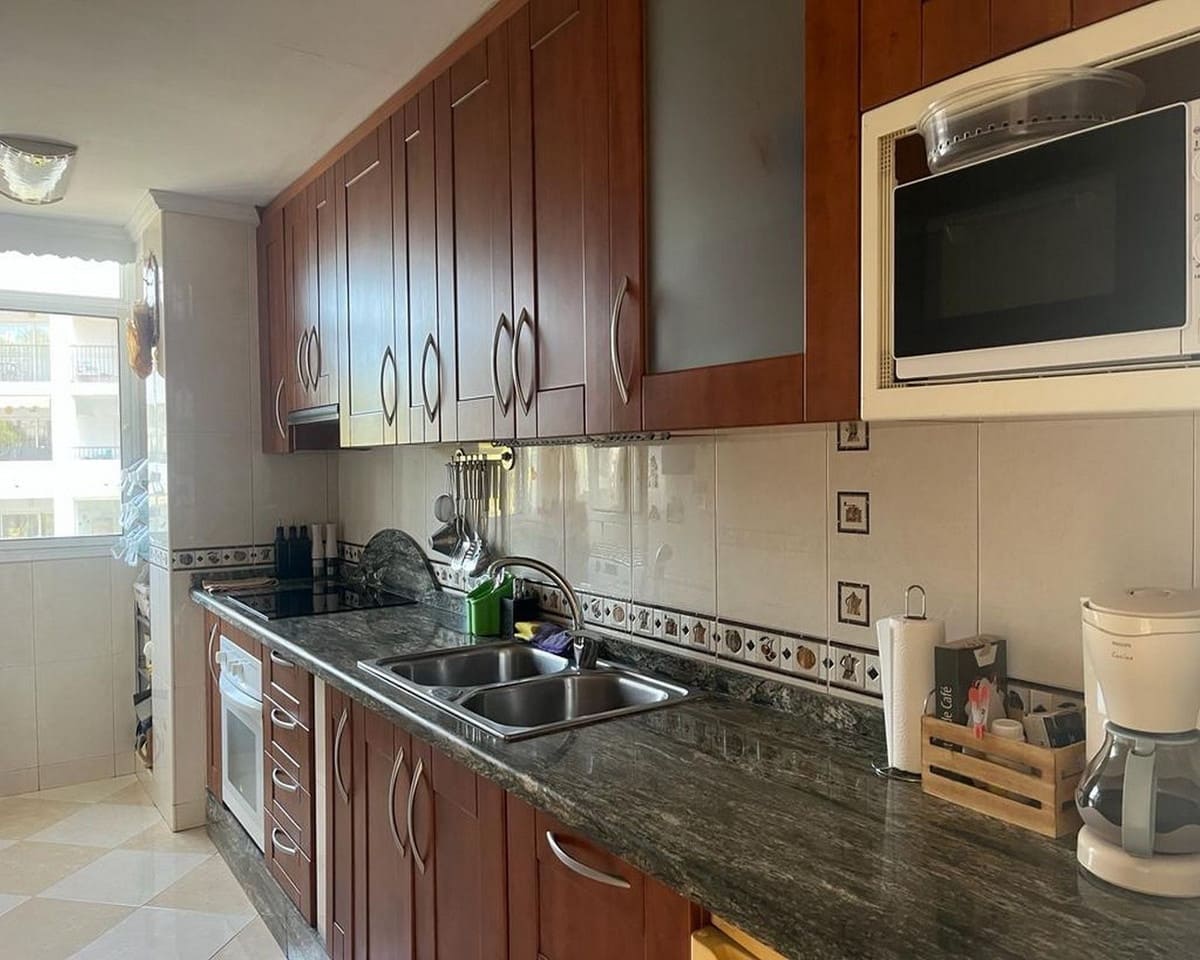 2 soveværelse Lejlighed til salg i Mijas Costa med swimmingpool garage - € 285.000 (Ref: 9770532)