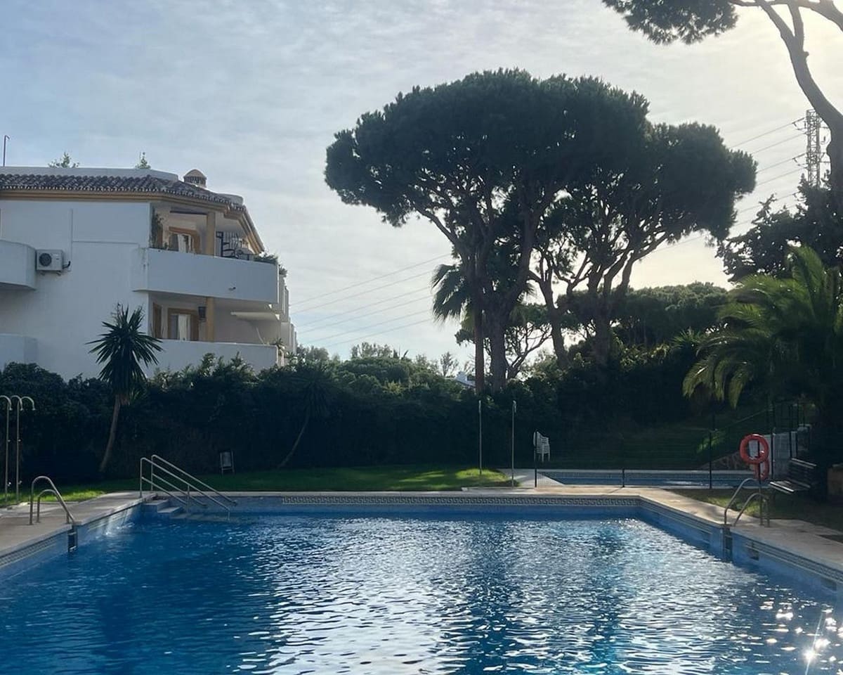 2 soveværelse Lejlighed til salg i Mijas Costa med swimmingpool garage - € 285.000 (Ref: 9770532)