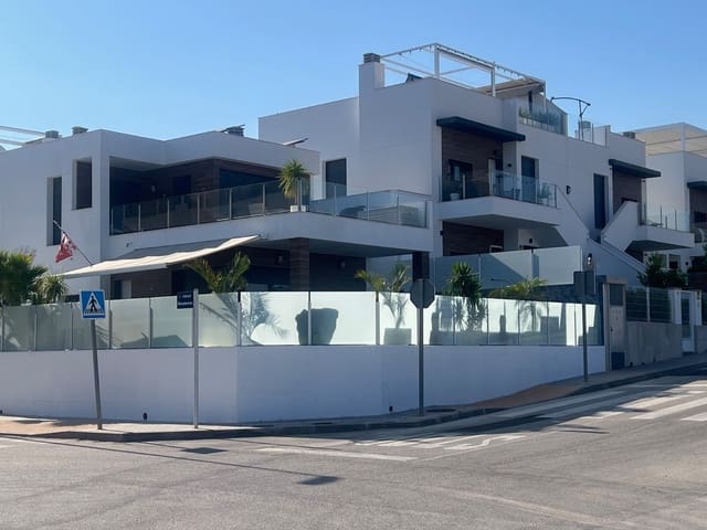 3 soverom Villa til salgs i Los Montesinos med garasje - € 489 999 (Ref: 9770533)