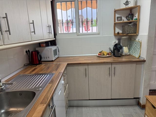 3 soveværelse Rækkehus til salg i Mijas Costa, Mijas med swimmingpool - € 320.000 (Ref: 9770537)