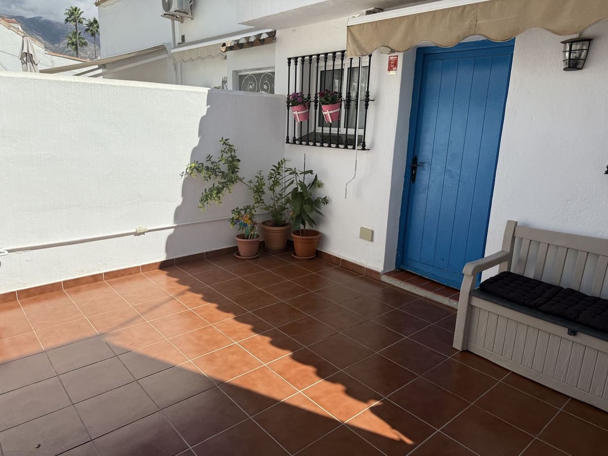 3 sovrum Radhus till salu i Mijas Costa med pool - 320 000 € (Ref: 9770537)
