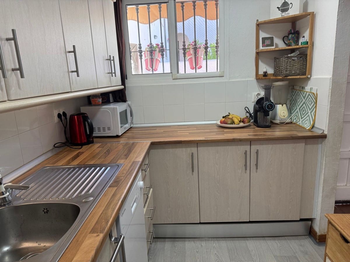 3 sovrum Radhus till salu i Mijas Costa med pool - 320 000 € (Ref: 9770537)