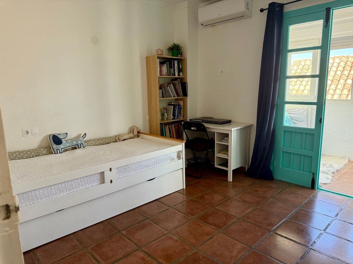 3 sovrum Radhus till salu i Mijas Costa med pool - 320 000 € (Ref: 9770537)
