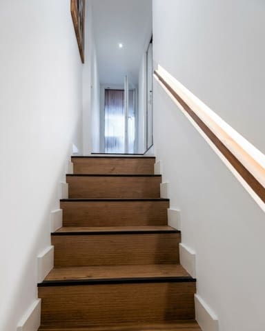 2 makuuhuone Omakotitalo myytävänä paikassa Los Boliches , Fuengirola - 520 000 € (Ref: 9770538)