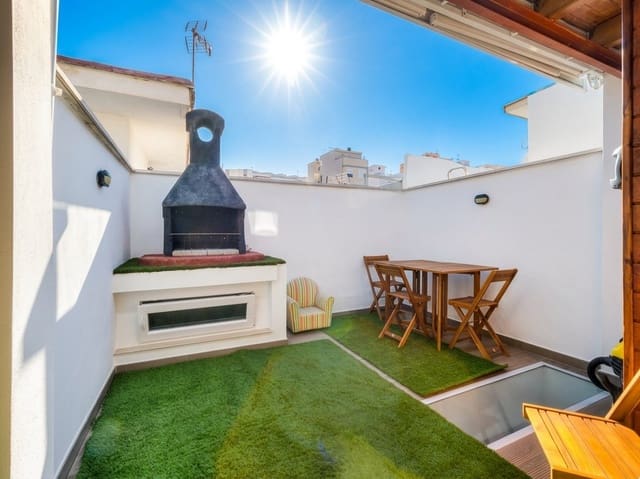 2 makuuhuone Omakotitalo myytävänä paikassa Los Boliches , Fuengirola - 520 000 € (Ref: 9770538)