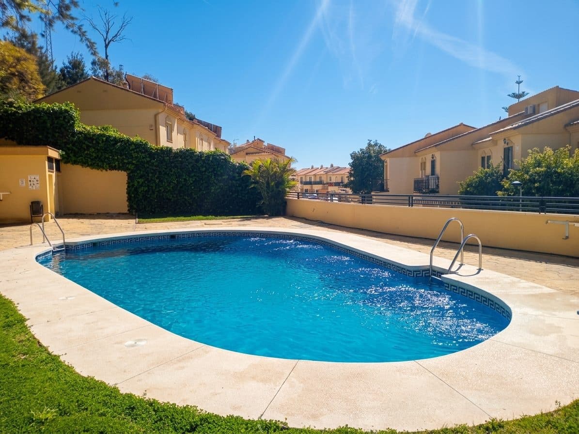 2 makuuhuone Huoneisto myytävänä paikassa Benalmadena Costa mukana 
autotalli - 285 000 € (Ref: 9772860)