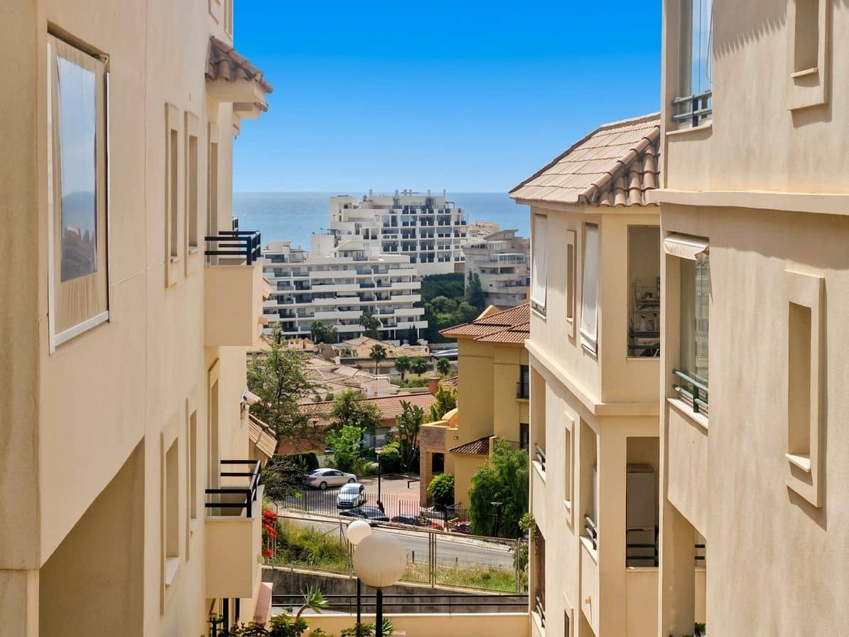 2 makuuhuone Huoneisto myytävänä paikassa Benalmadena Costa mukana 
autotalli - 285 000 € (Ref: 9772860)