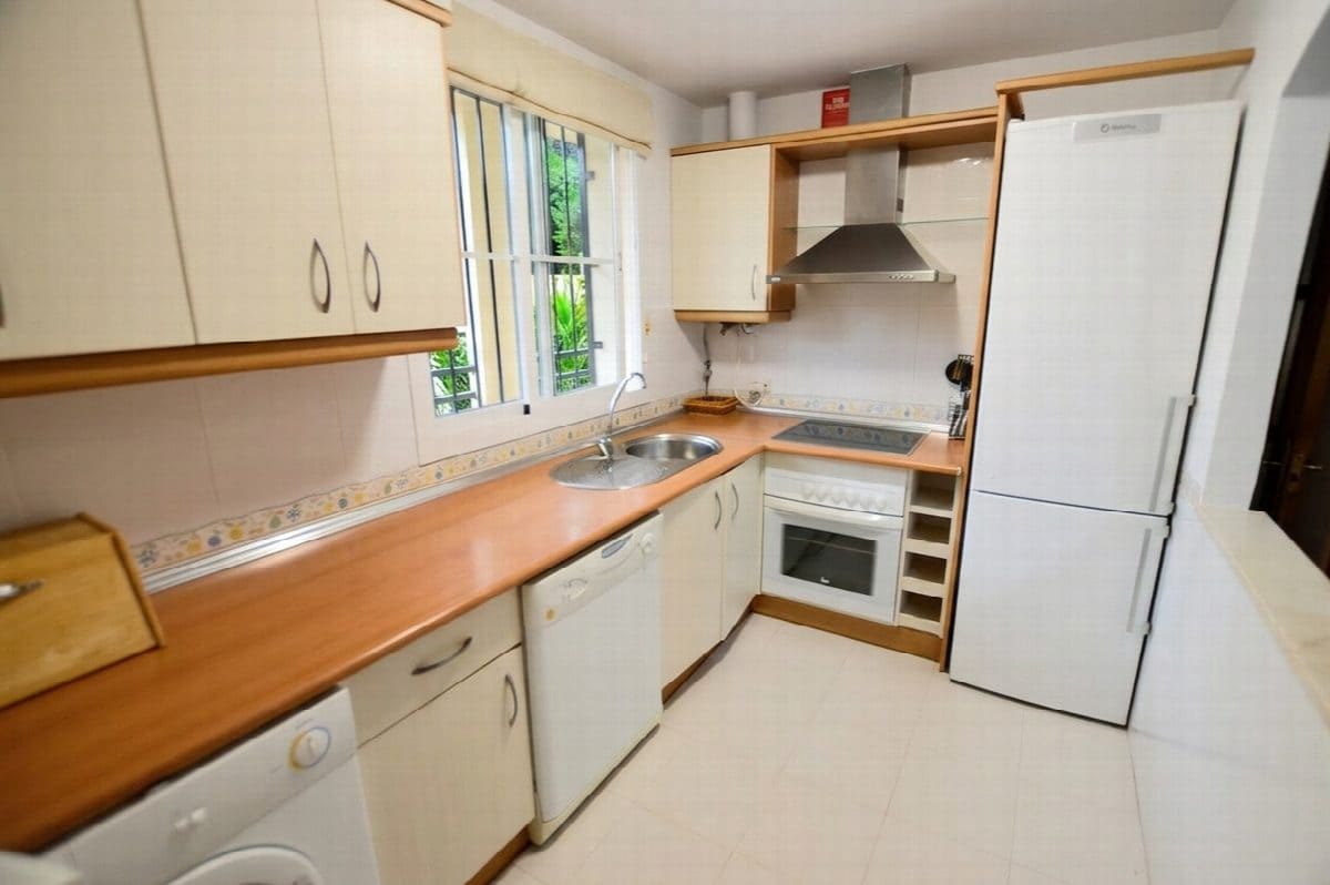 2 makuuhuone Huoneisto myytävänä paikassa Benalmadena Costa mukana 
autotalli - 285 000 € (Ref: 9772860)